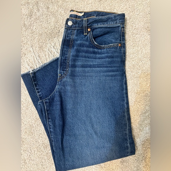 Levi’s ribcage jeans - Picture 2 of 5